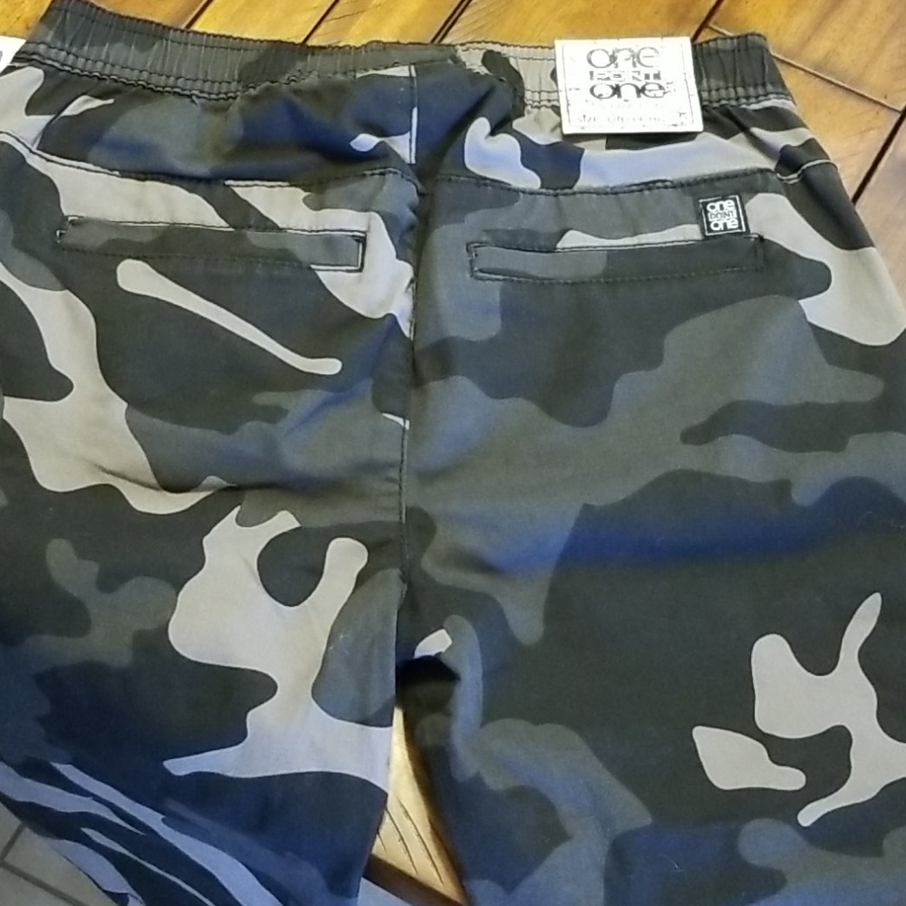 Boys Camo Shorts sz Lrg 14/16